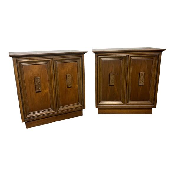 Vintage 1960s Bassett Mayan Walnut Nightstands Mid Century Modern Set of 2 - Picture 1 of 9